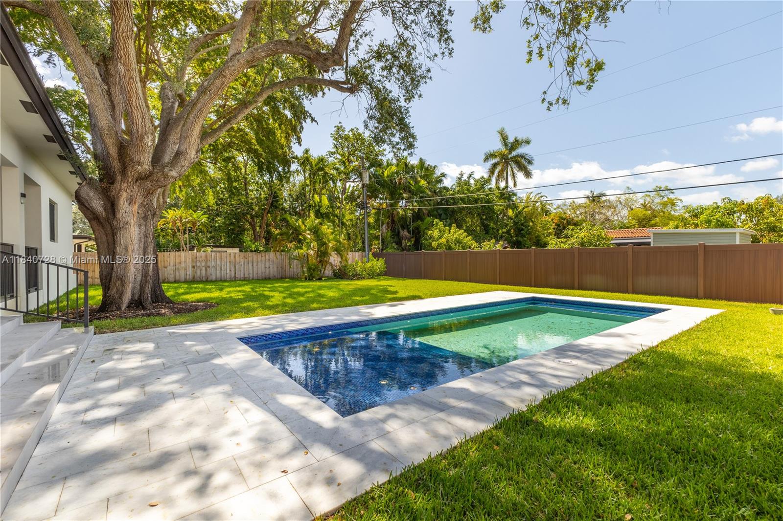 PRIORS 1ST ADDN TO BISCAY - Residential