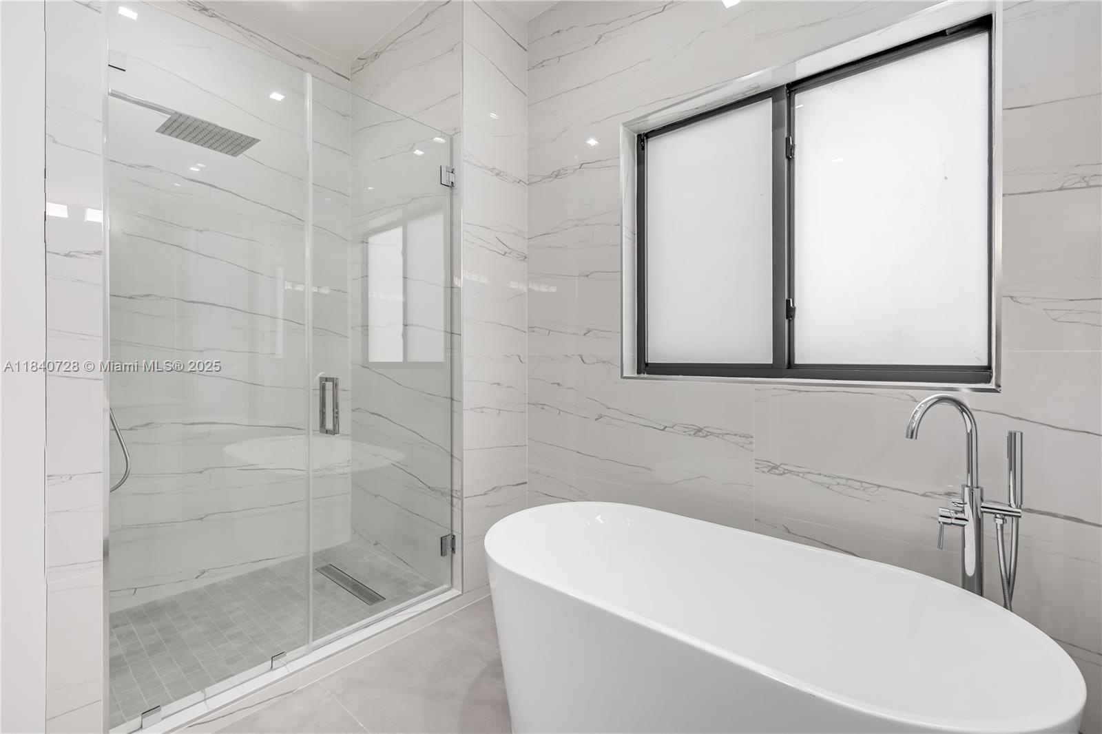 PRIORS 1ST ADDN TO BISCAY - Residential