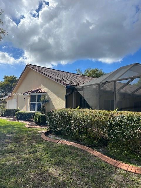JACARANDA LAKES SECTION E - Residential Lease