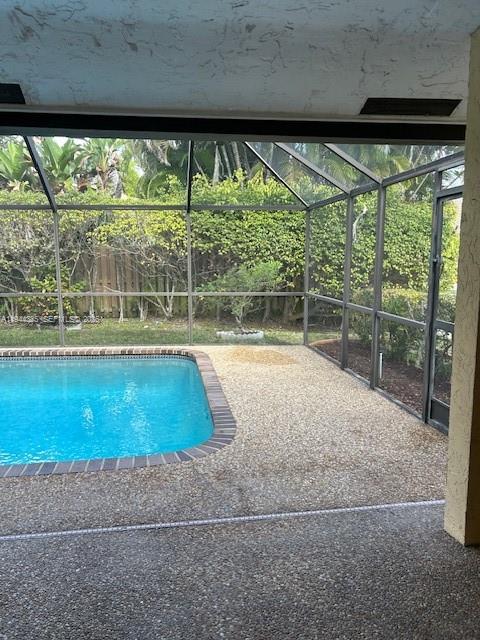 JACARANDA LAKES SECTION E - Residential Lease