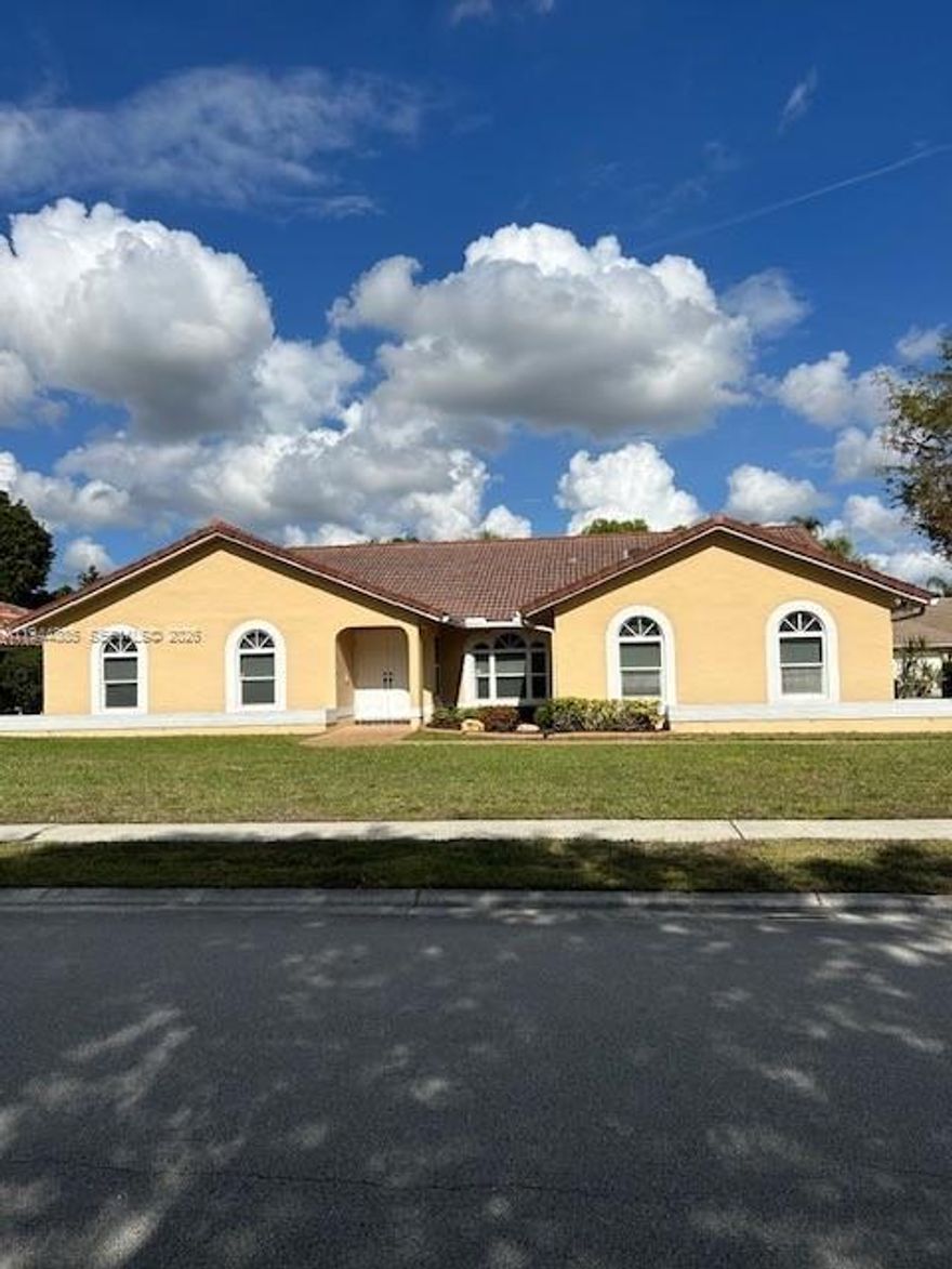 This gorgeous 4/2/2 car garage pool home in Jacaranda Lakes was just listed and is available as of Feb 1st.Home offers a very appealing corner location with a fenced in pool area in prestigious Jacaranda Lakes. Breathtaking remodeled kitchen with brand new SS appliances. Home shows like a brand new home and has a very open floor plan plus a large covered patio ideal for great family entertainment. Call listing agent for additional features.