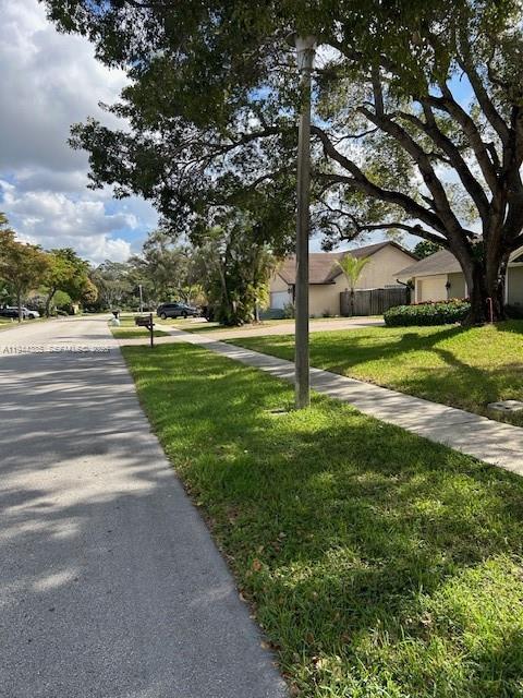 JACARANDA LAKES SECTION E - Residential Lease
