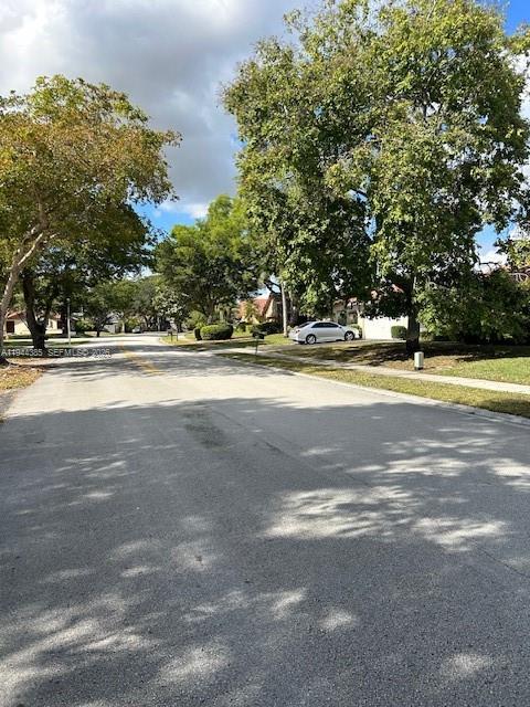 JACARANDA LAKES SECTION E - Residential Lease