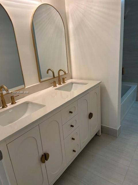 JACARANDA LAKES SECTION E - Residential Lease