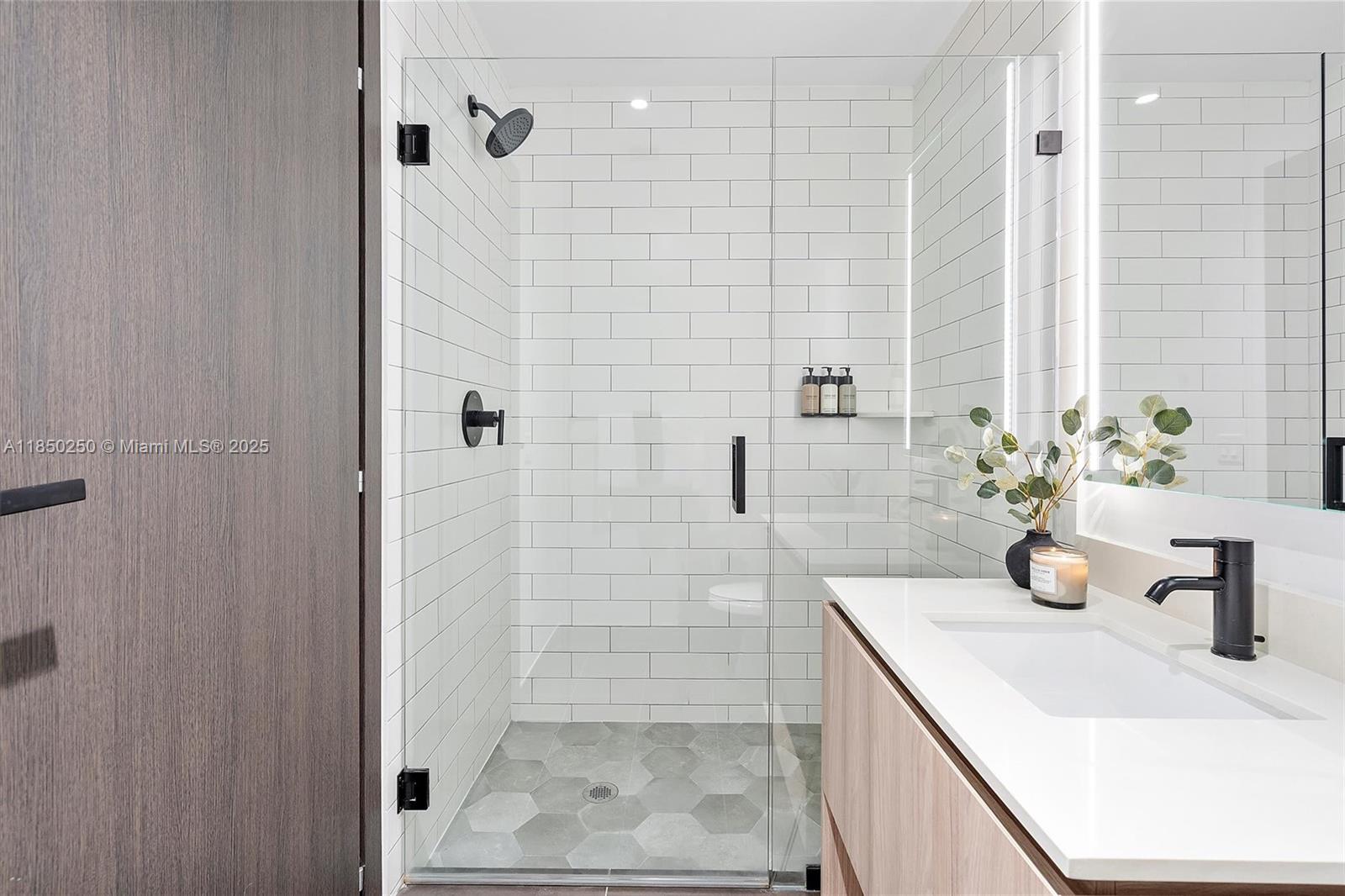 MAP OF MIAMI DADE CO. FL. - Residential Lease