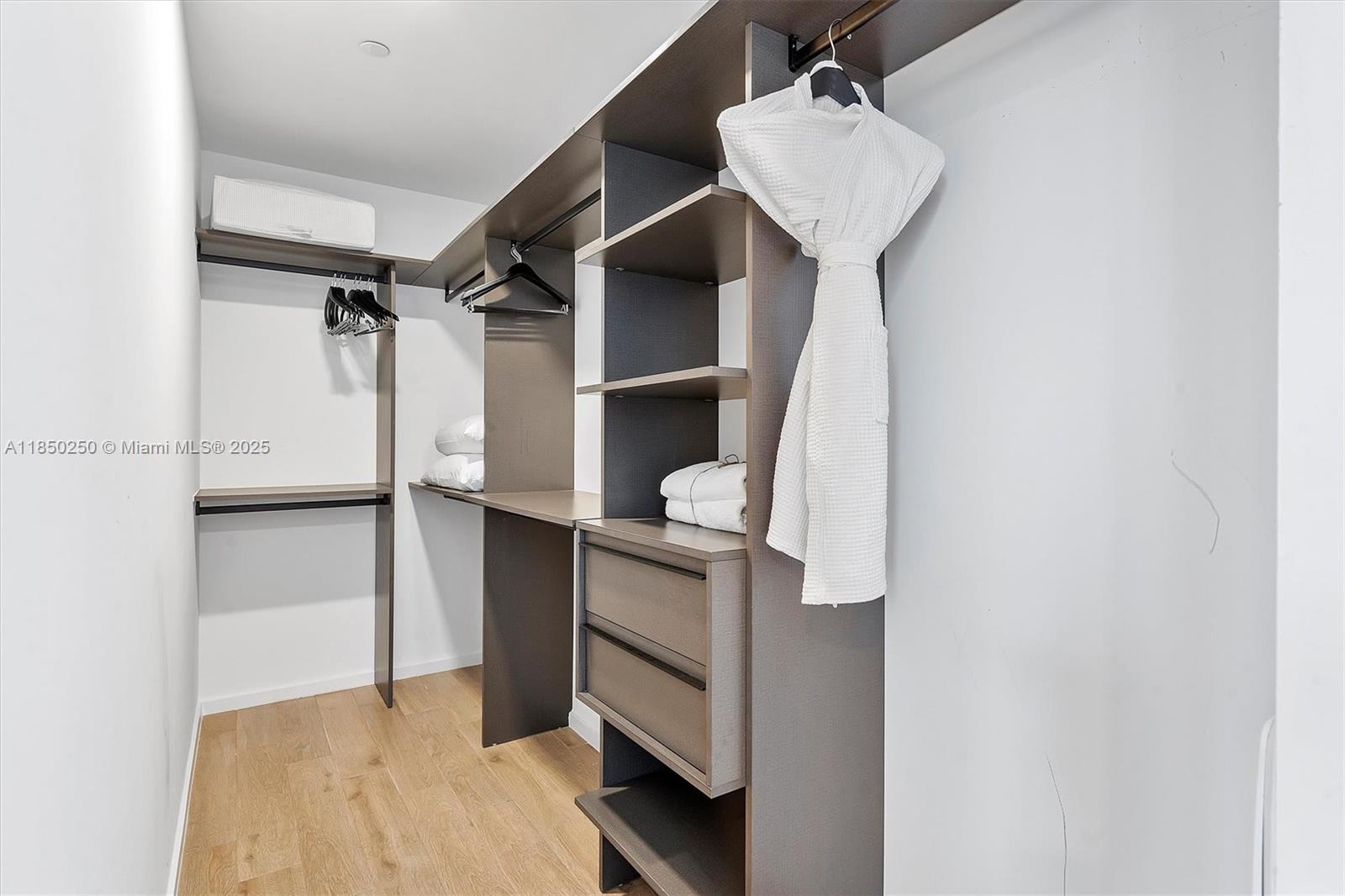 MAP OF MIAMI DADE CO. FL. - Residential Lease