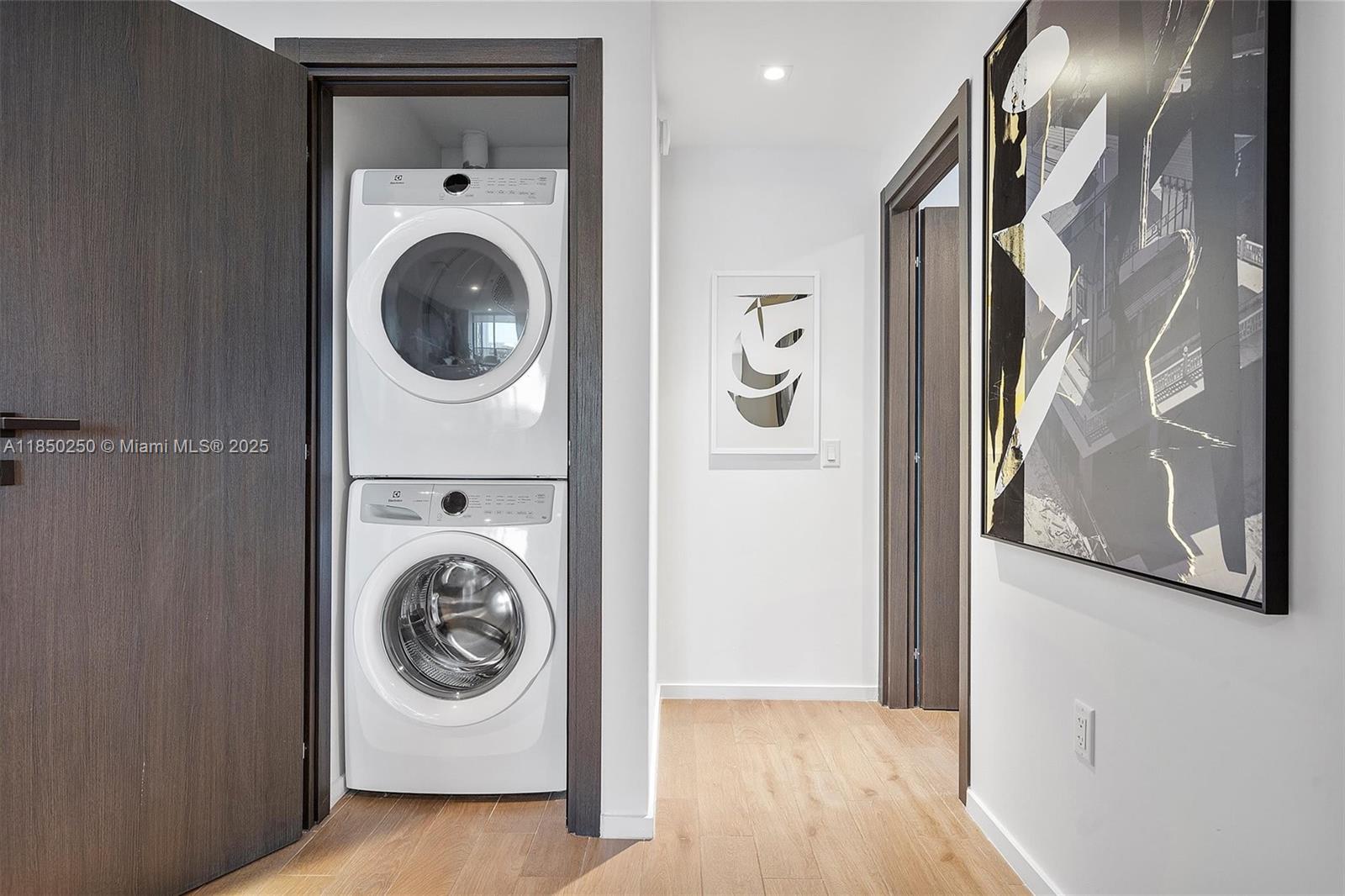 MAP OF MIAMI DADE CO. FL. - Residential Lease