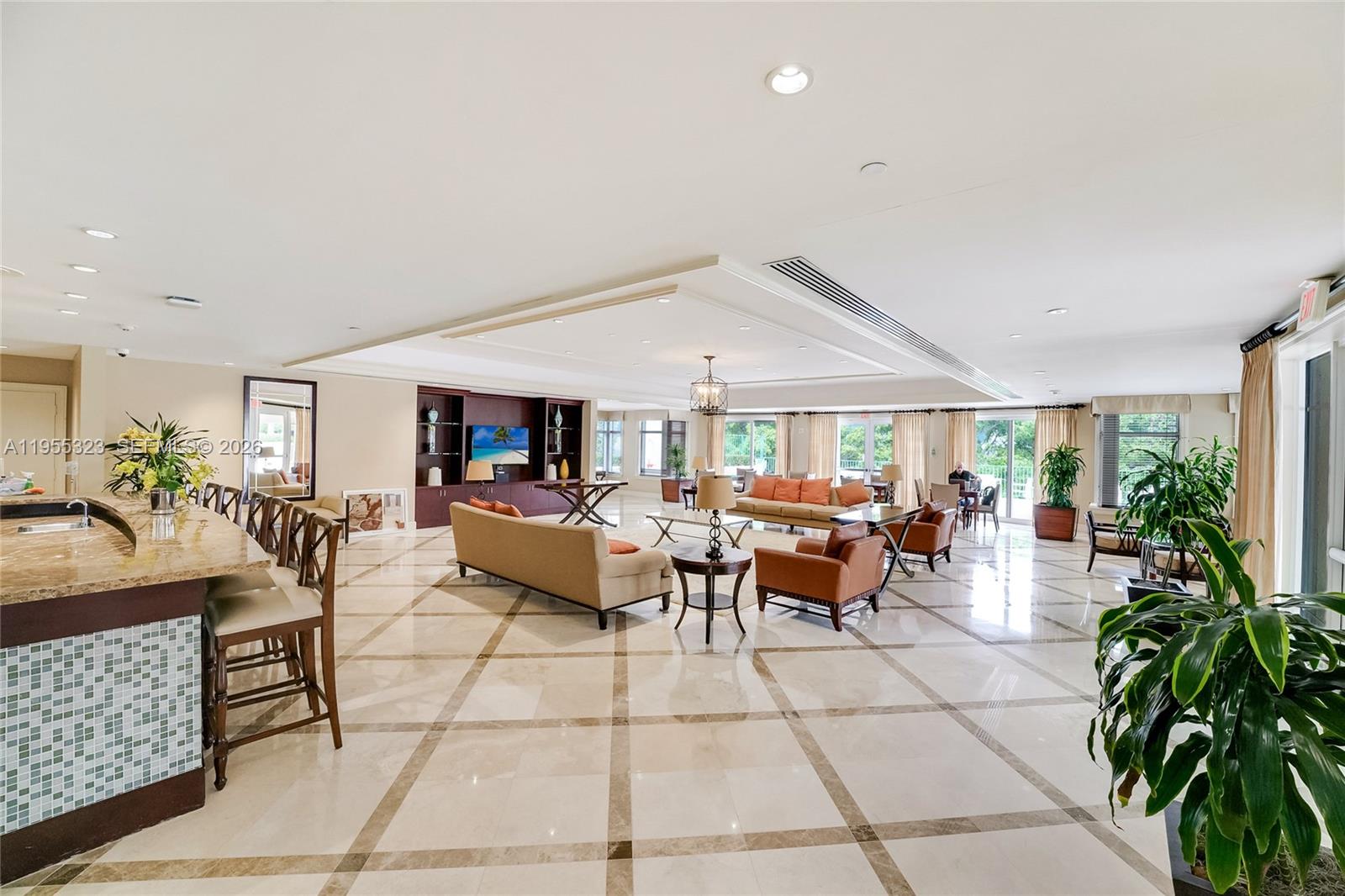 TURNBERRY VILLAGE SO TOWE - Residential