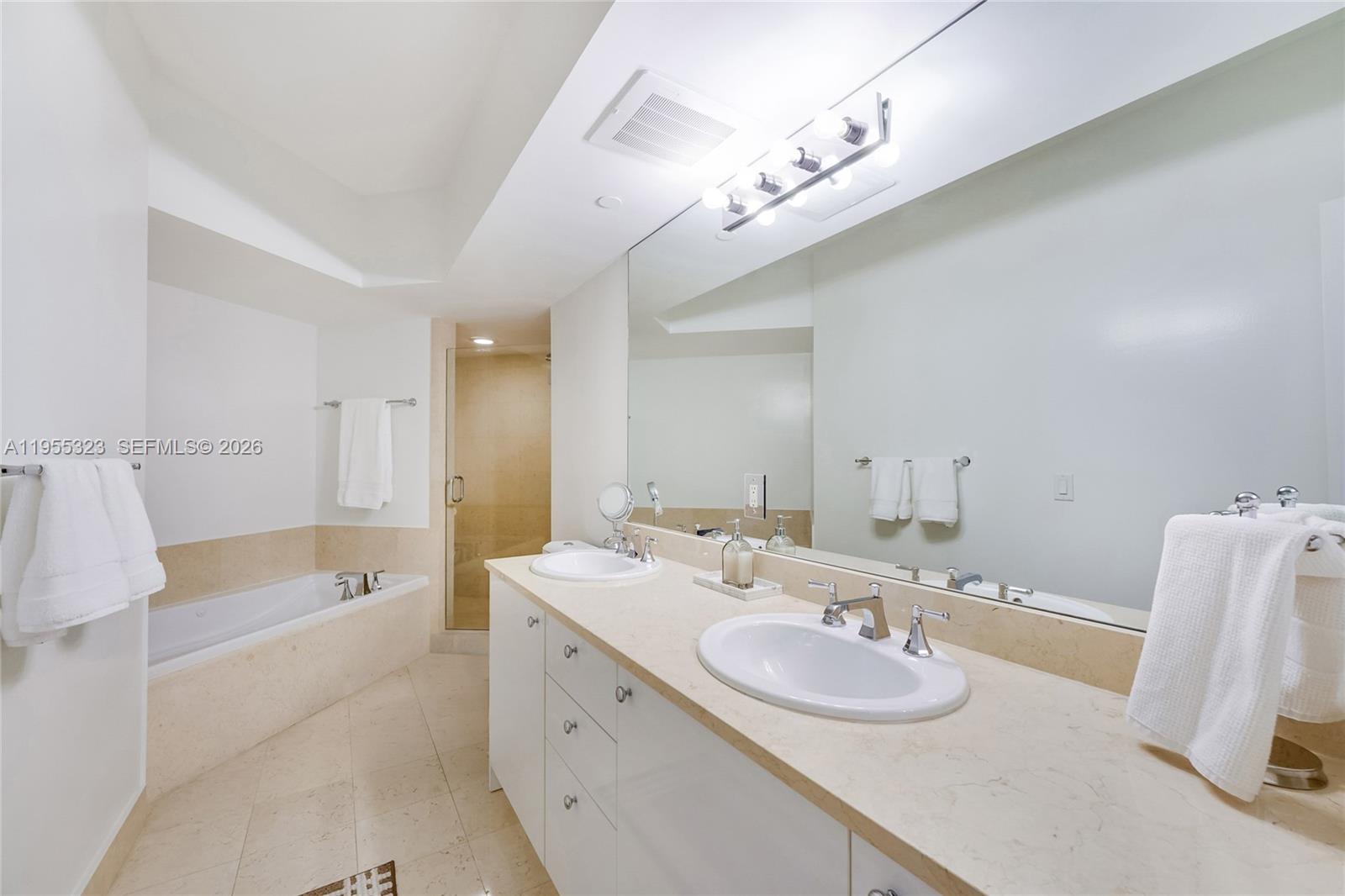 TURNBERRY VILLAGE SO TOWE - Residential