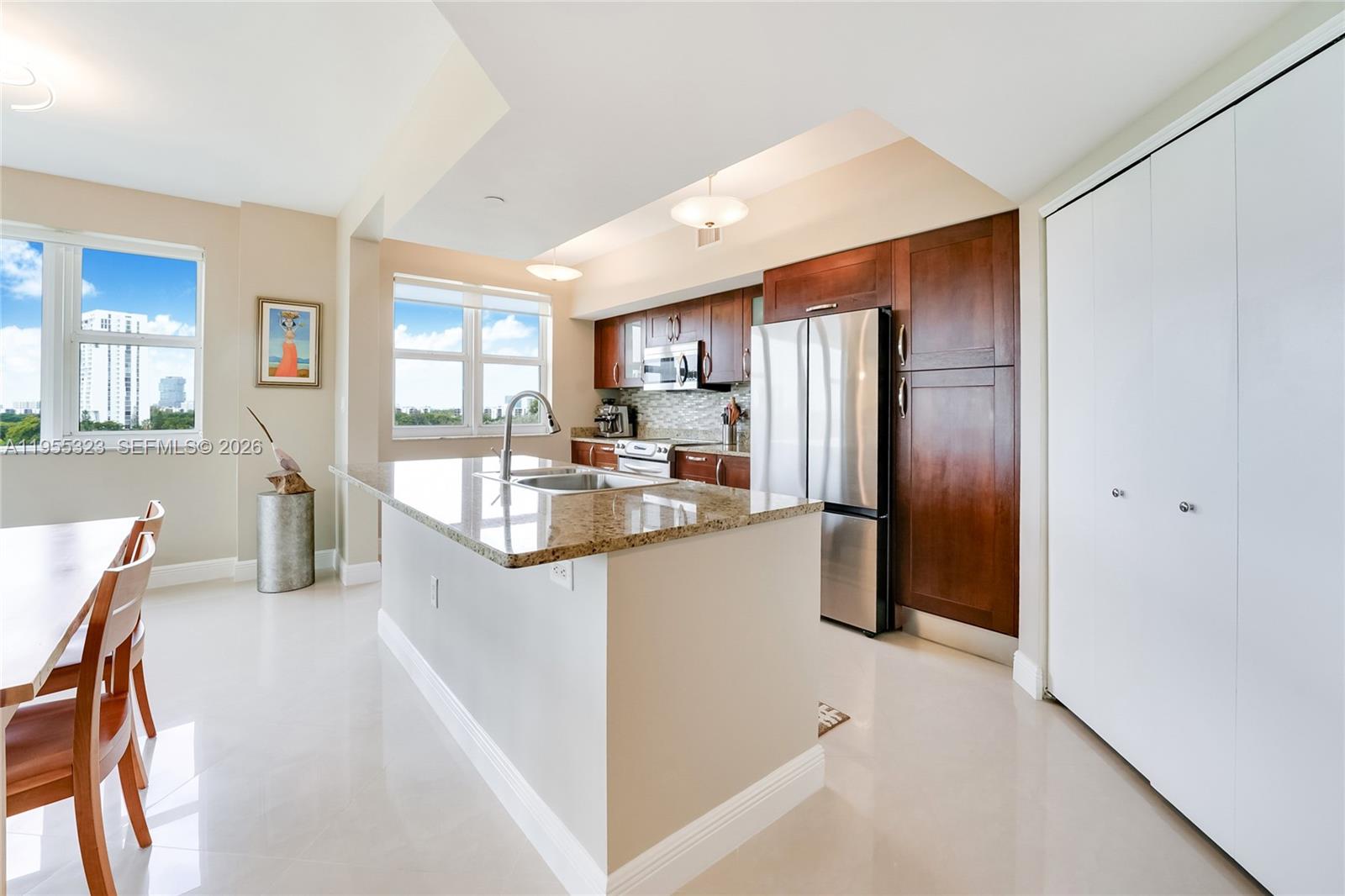 TURNBERRY VILLAGE SO TOWE - Residential