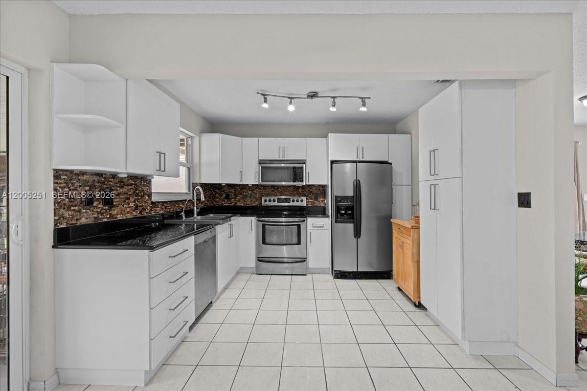SUPERIOR HOMES SEC 3 - Residential