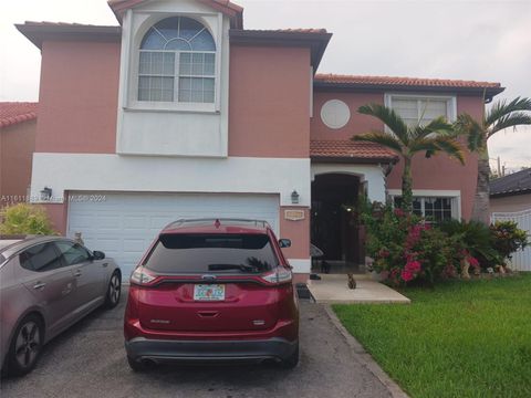 Single Family Residence in Hialeah FL 8165 201st Ter Ter.jpg