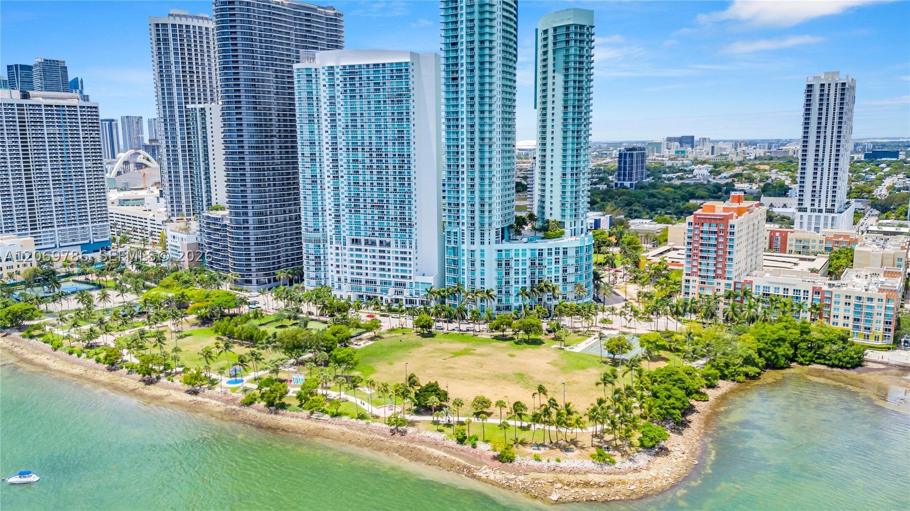 1800 N Bayshore Dr 809