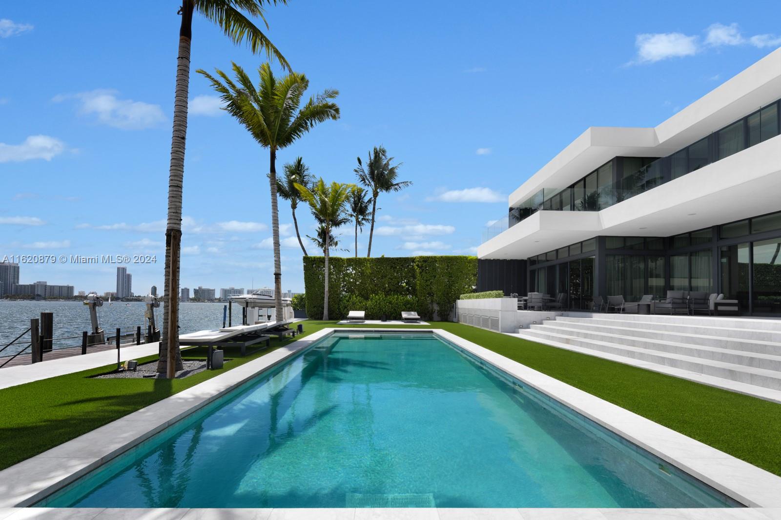 HIBISCUS ISLAND - Residential