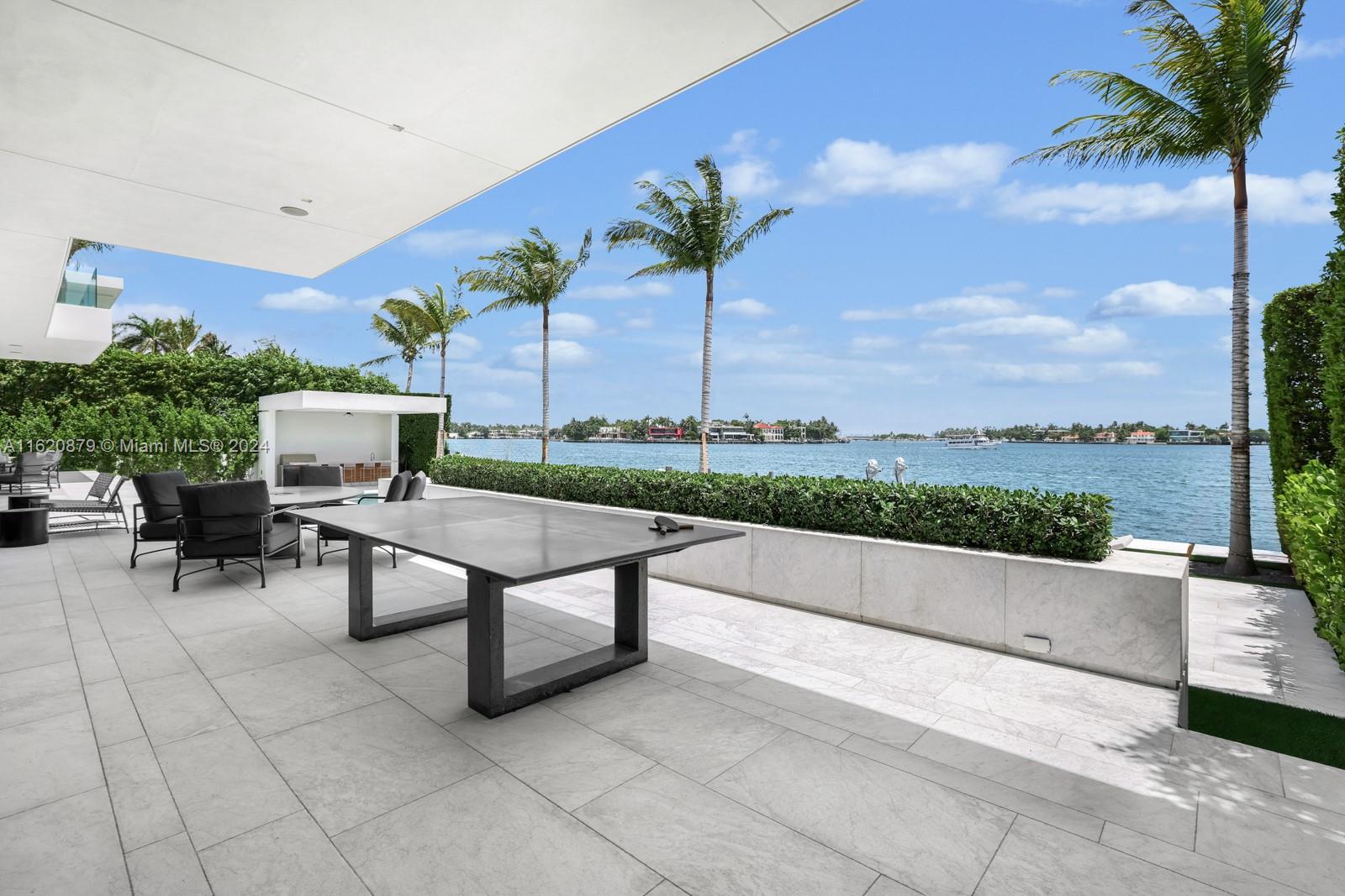 HIBISCUS ISLAND - Residential