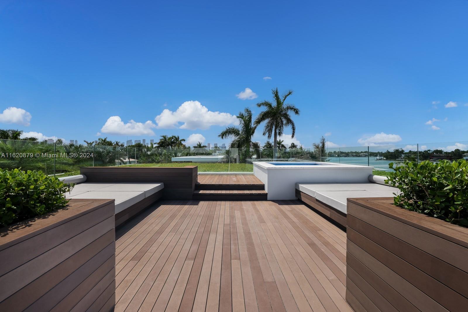 HIBISCUS ISLAND - Residential