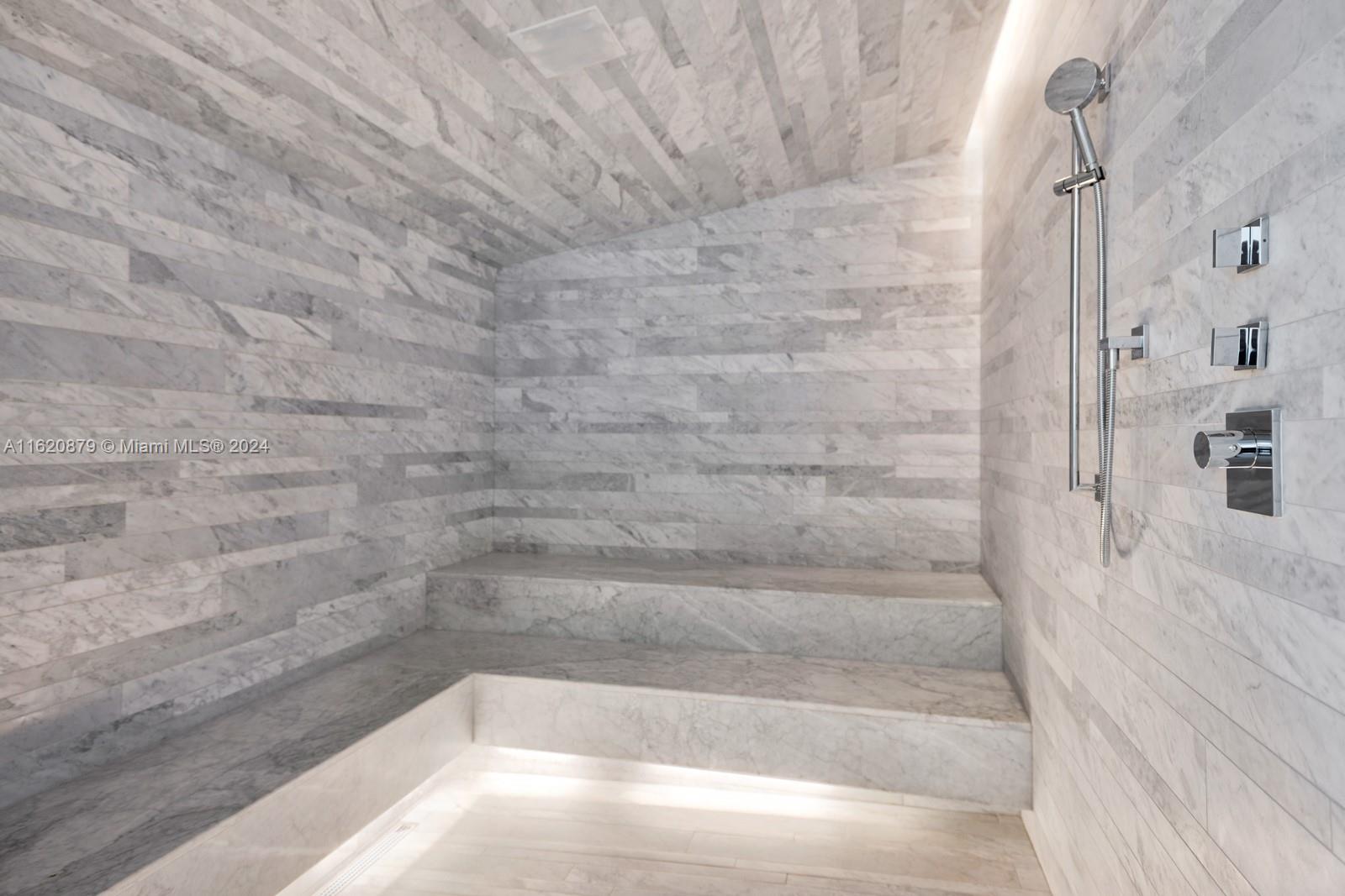 HIBISCUS ISLAND - Residential