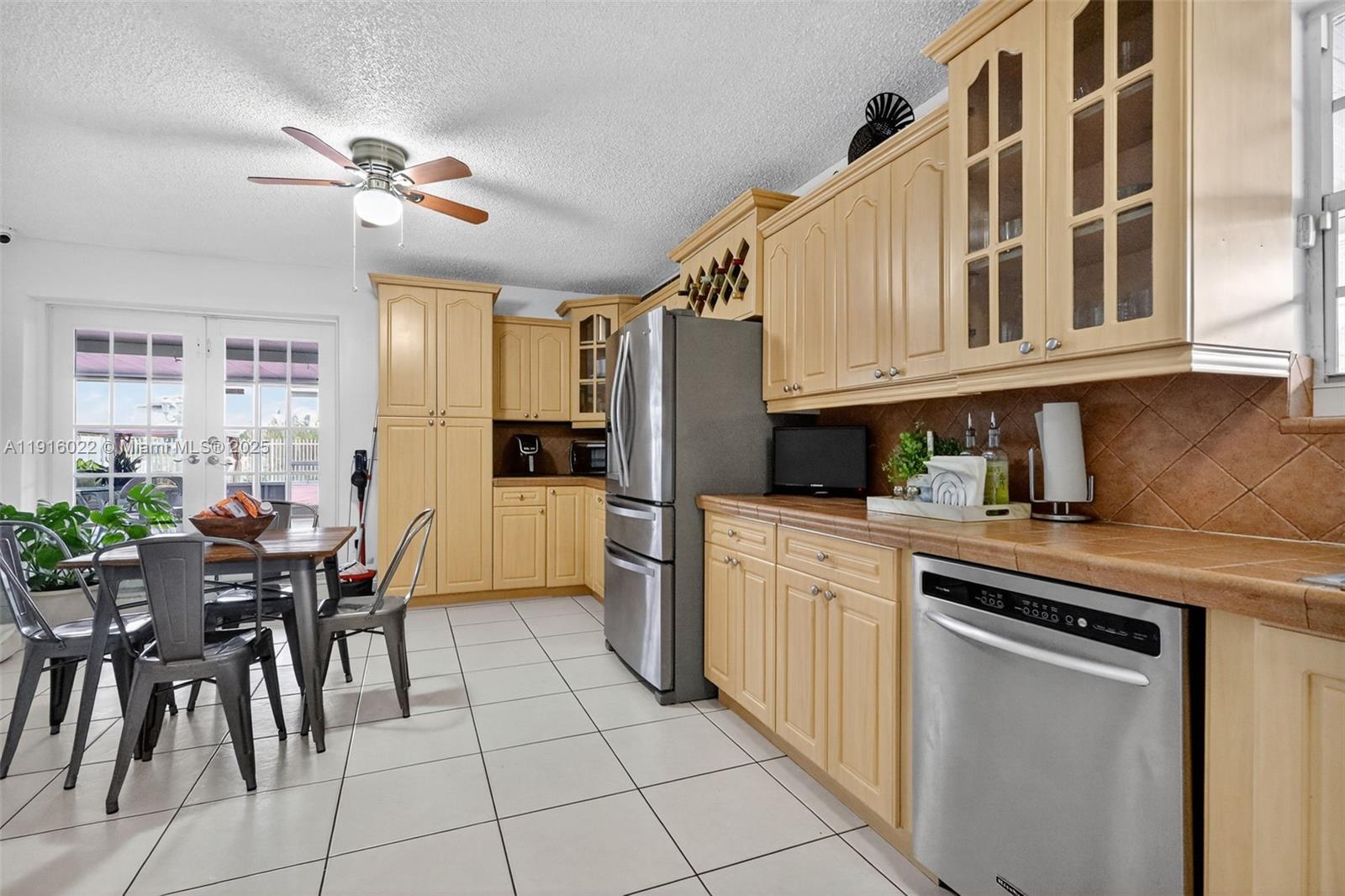 LAKES OF ACADIA UNIT 6 - Residential