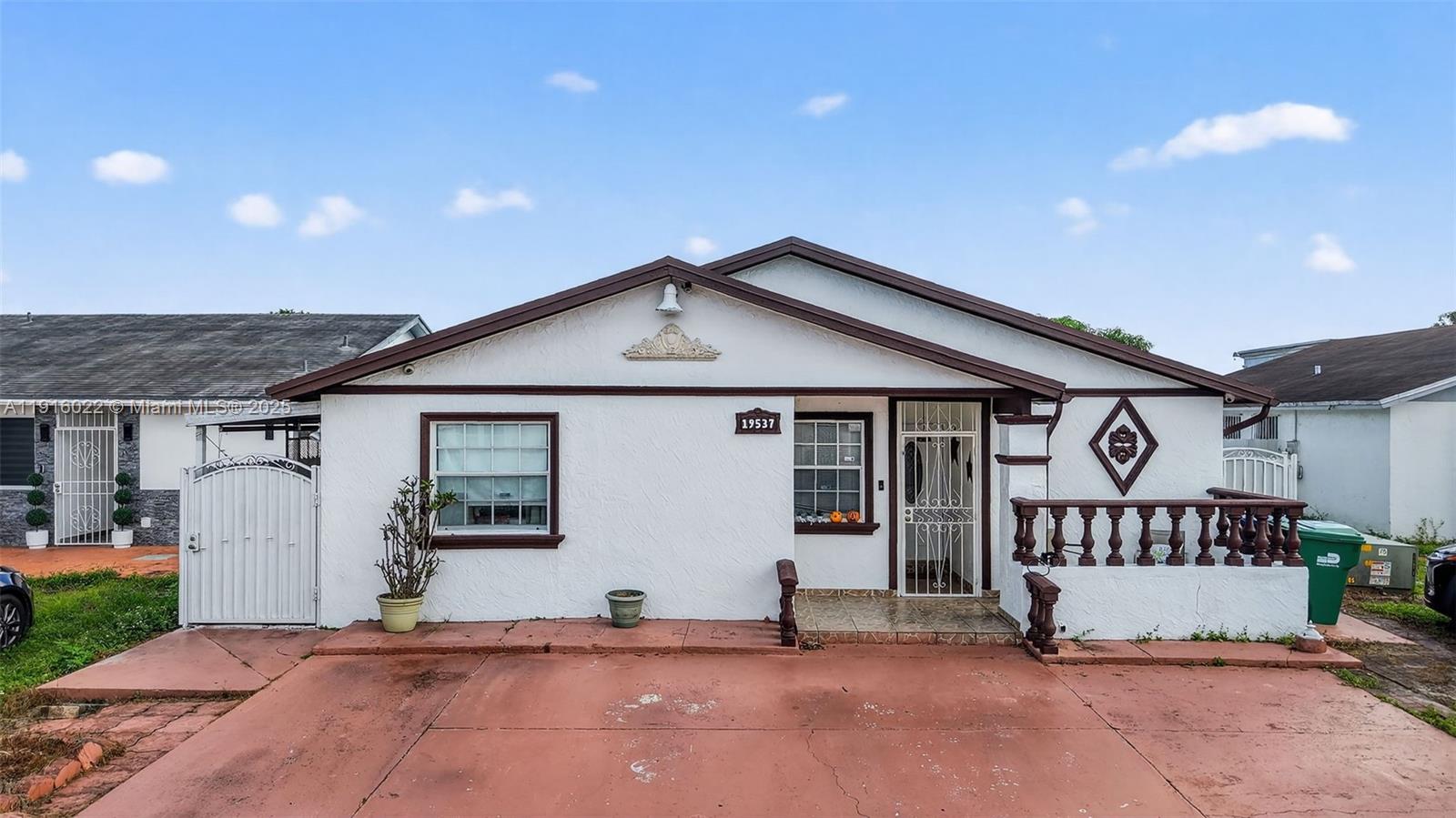 LAKES OF ACADIA UNIT 6 - Residential