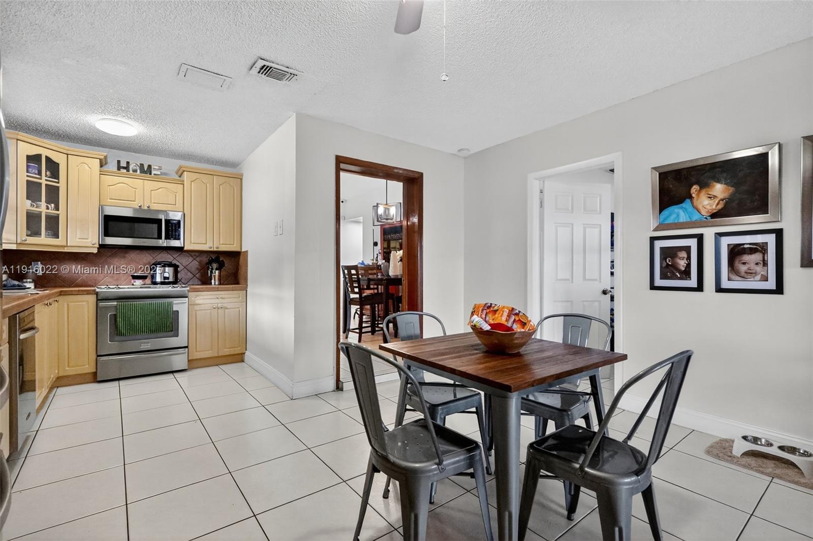 LAKES OF ACADIA UNIT 6 - Residential