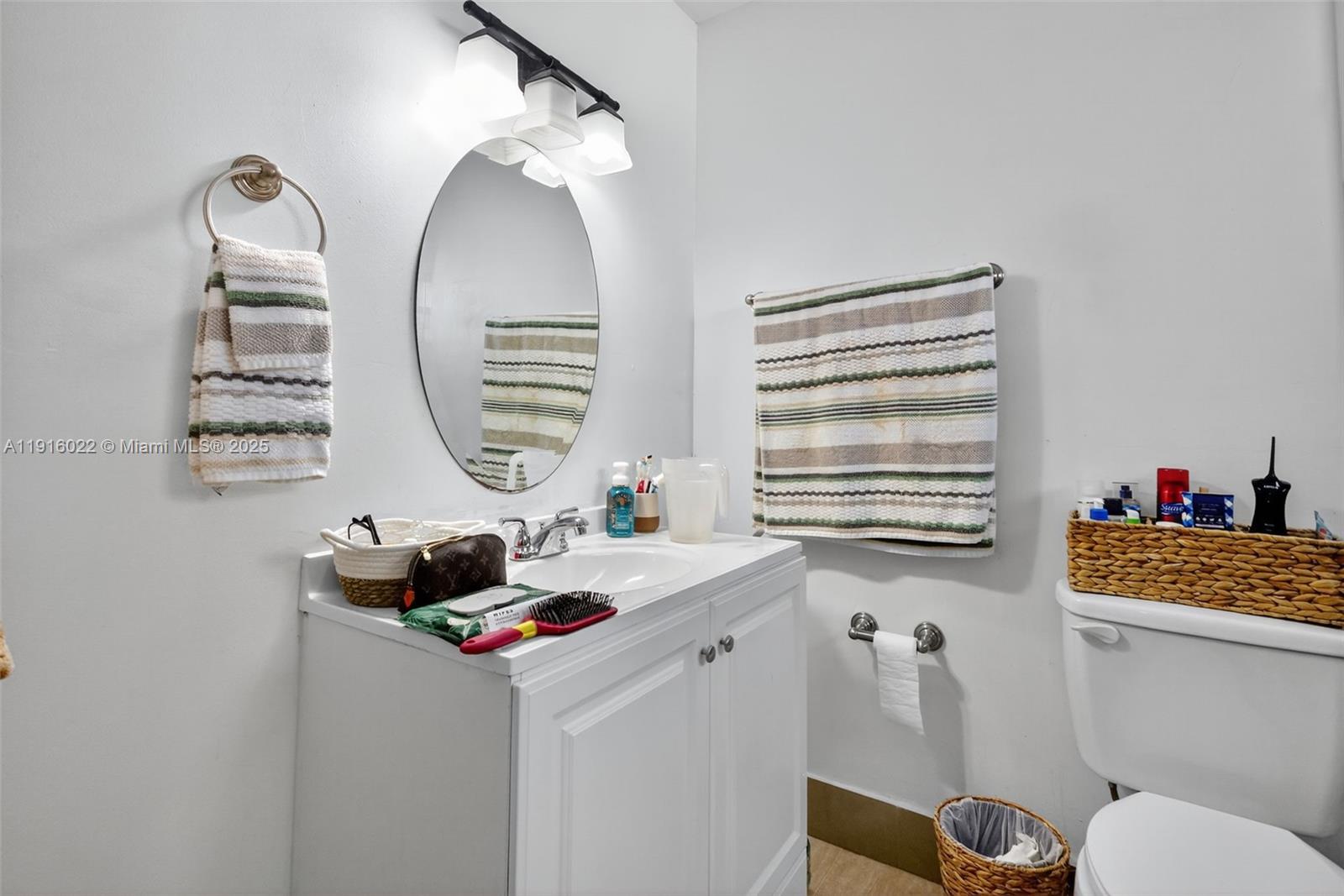 LAKES OF ACADIA UNIT 6 - Residential