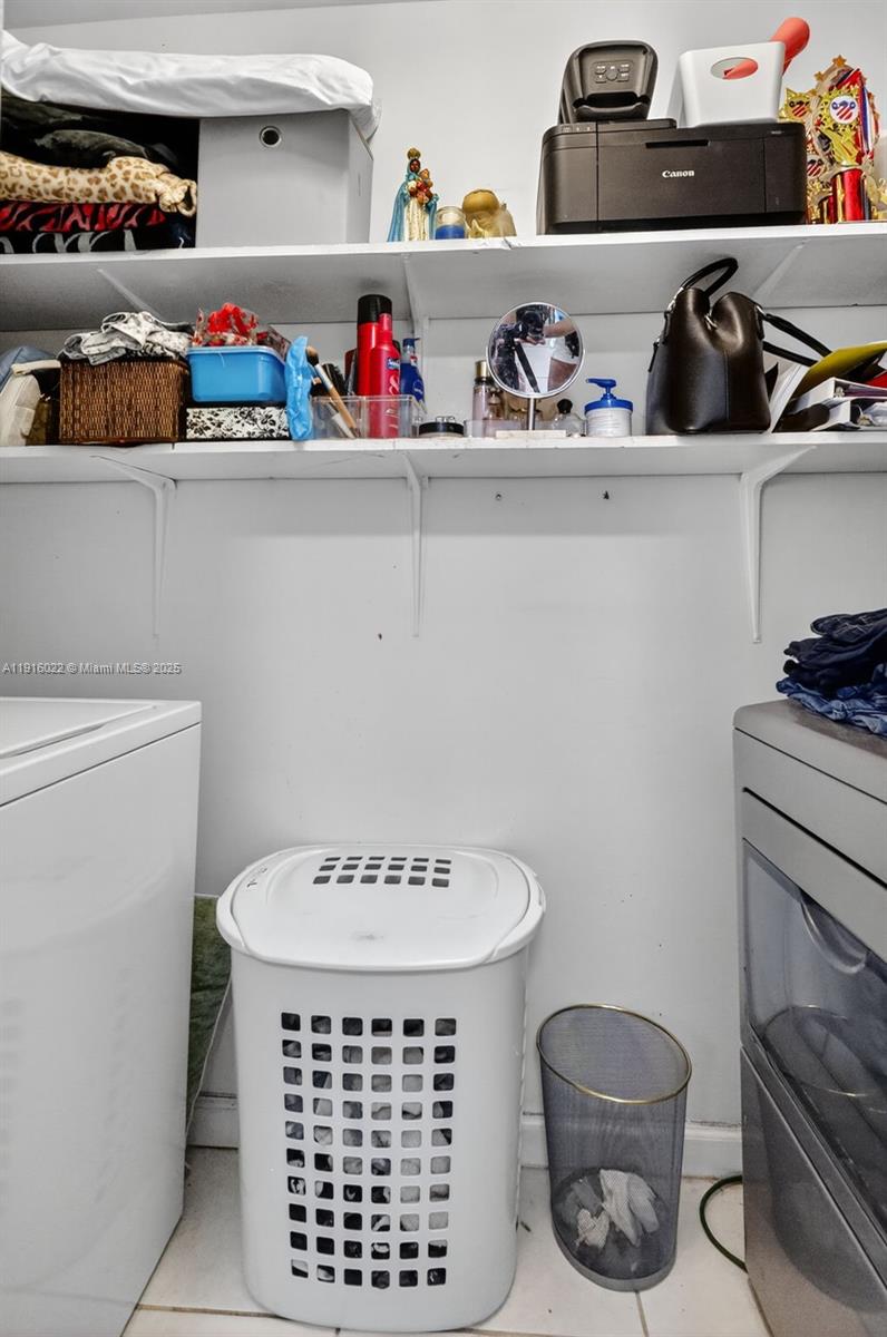 LAKES OF ACADIA UNIT 6 - Residential