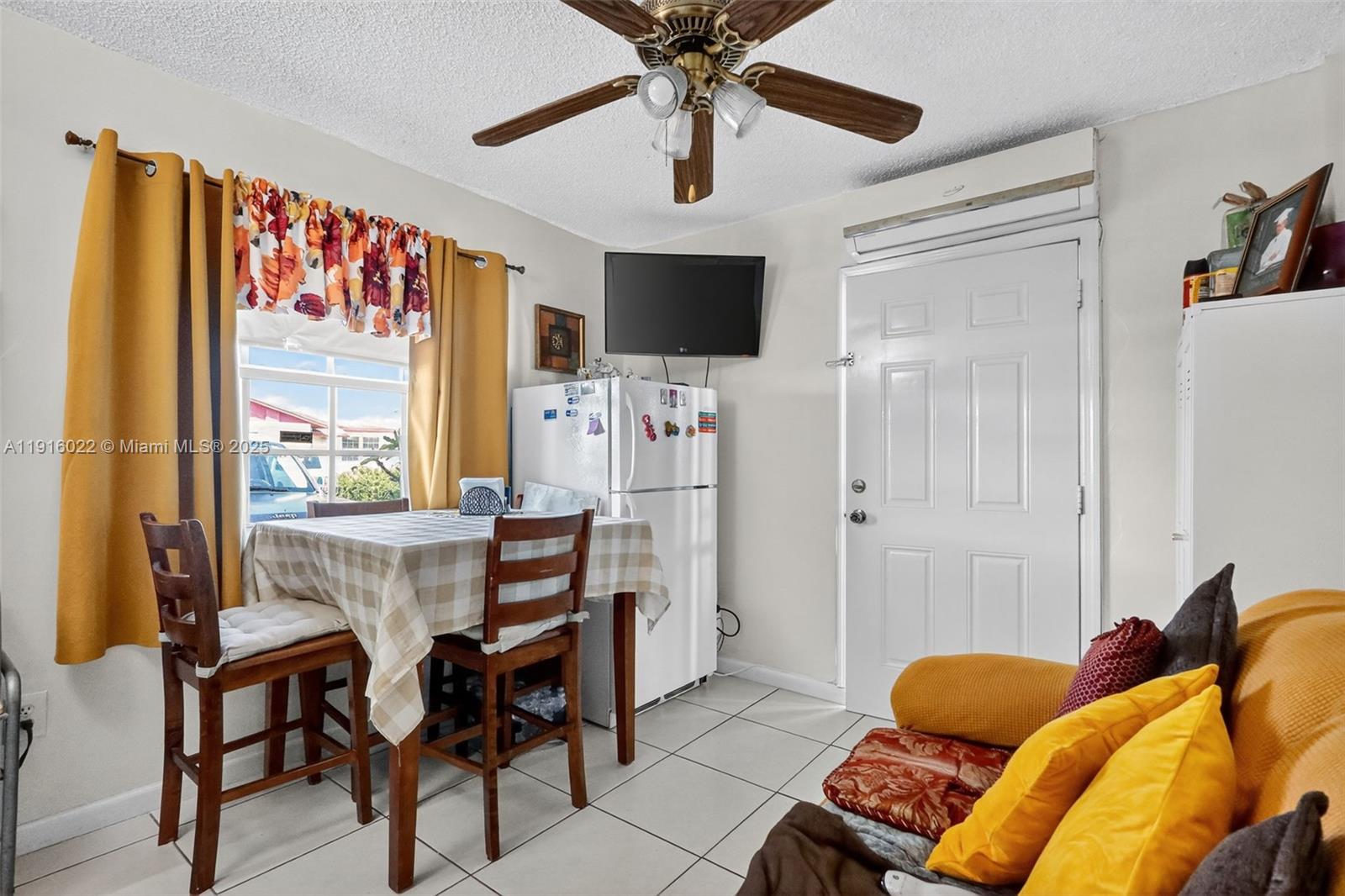 LAKES OF ACADIA UNIT 6 - Residential