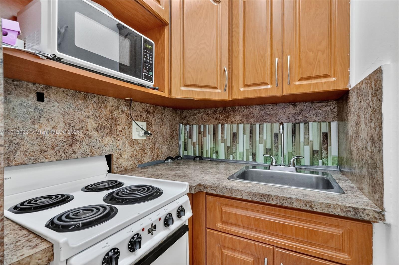 LAKES OF ACADIA UNIT 6 - Residential