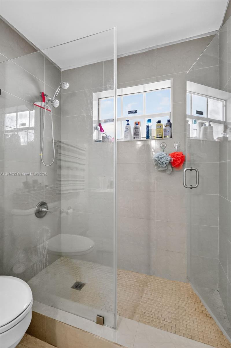 LAKES OF ACADIA UNIT 6 - Residential