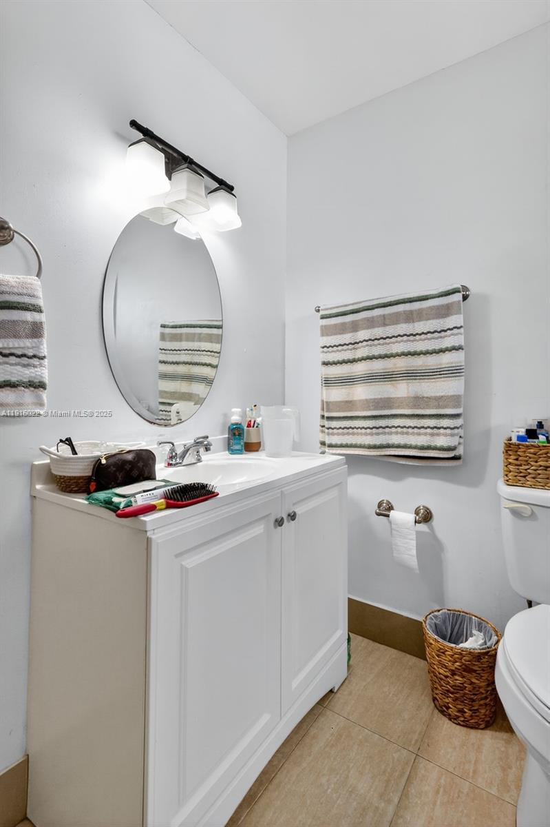 LAKES OF ACADIA UNIT 6 - Residential