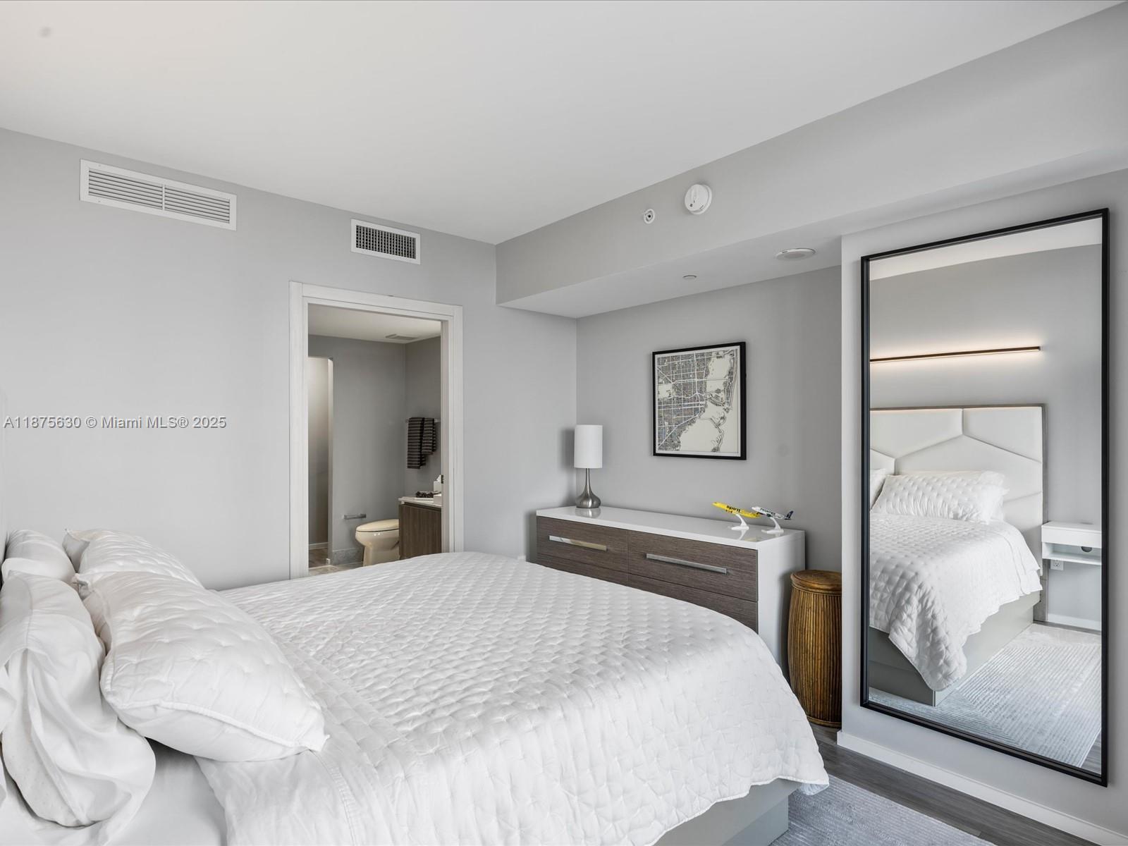 801 SMA RESIDENCES CONDO - Residential