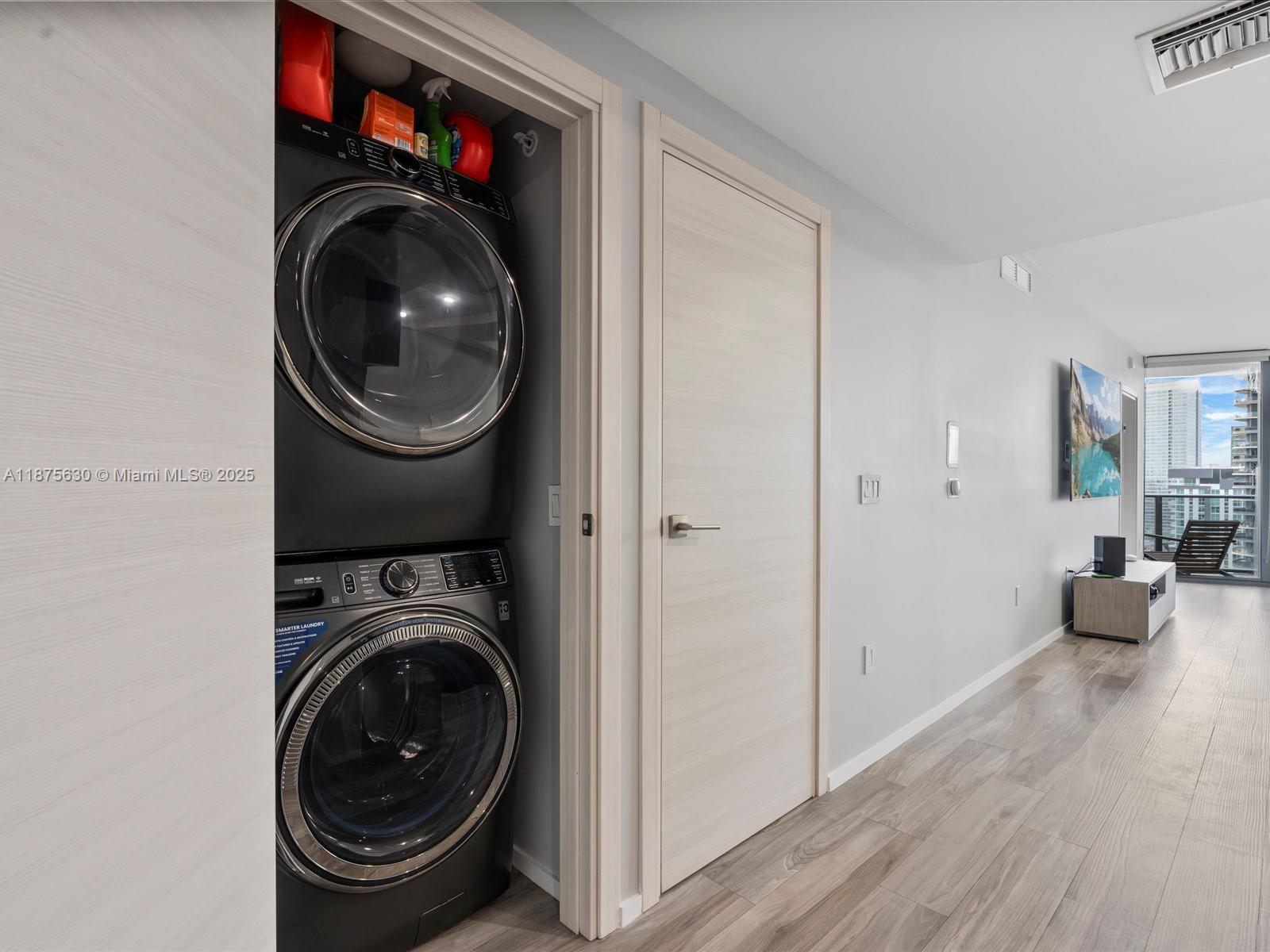 801 SMA RESIDENCES CONDO - Residential