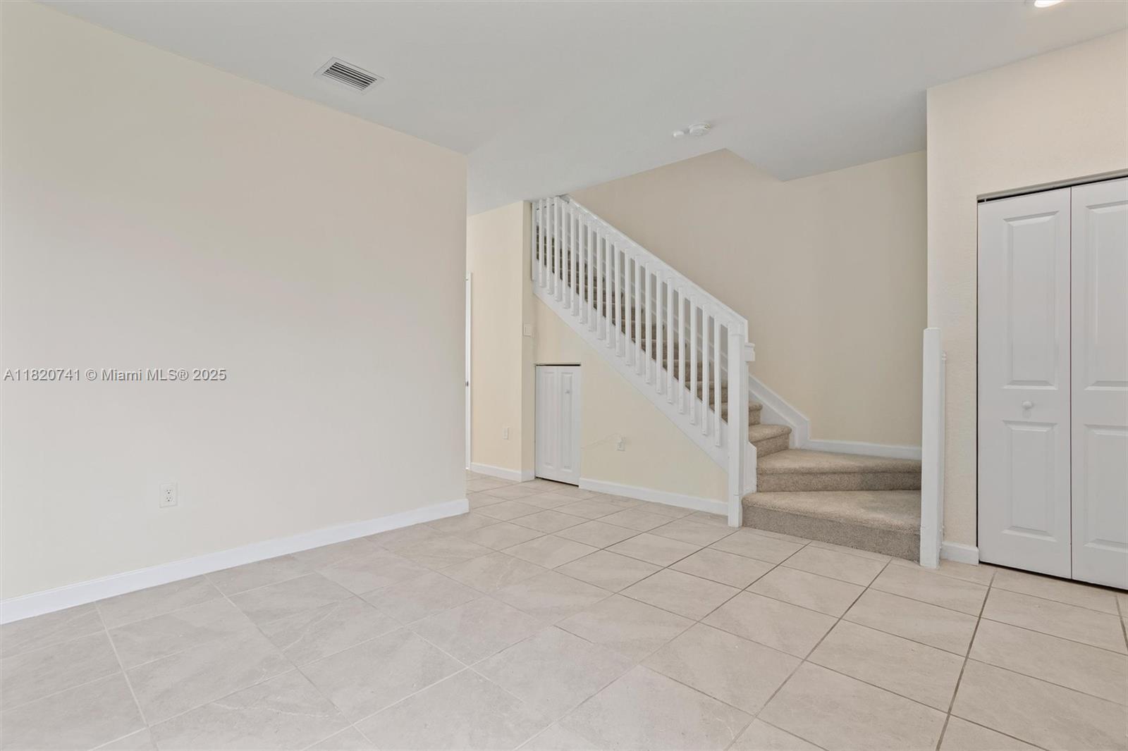 AQUABELLA NORTH - Residential