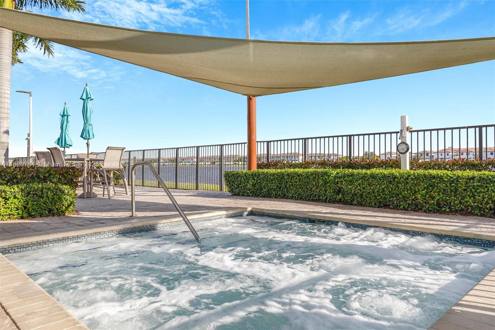 AQUABELLA NORTH - Residential