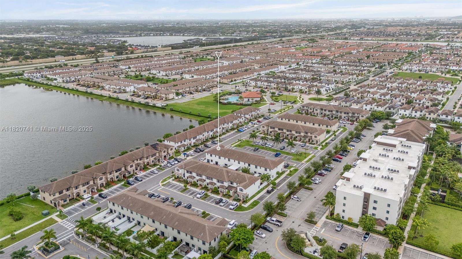 AQUABELLA NORTH - Residential