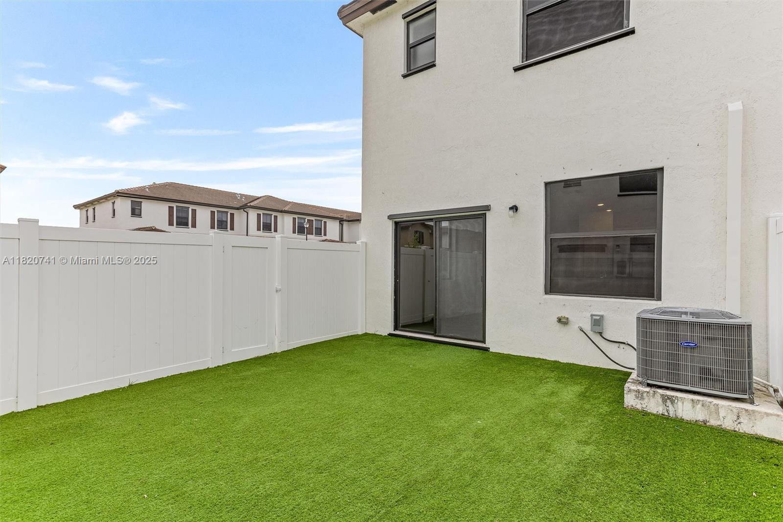 AQUABELLA NORTH - Residential