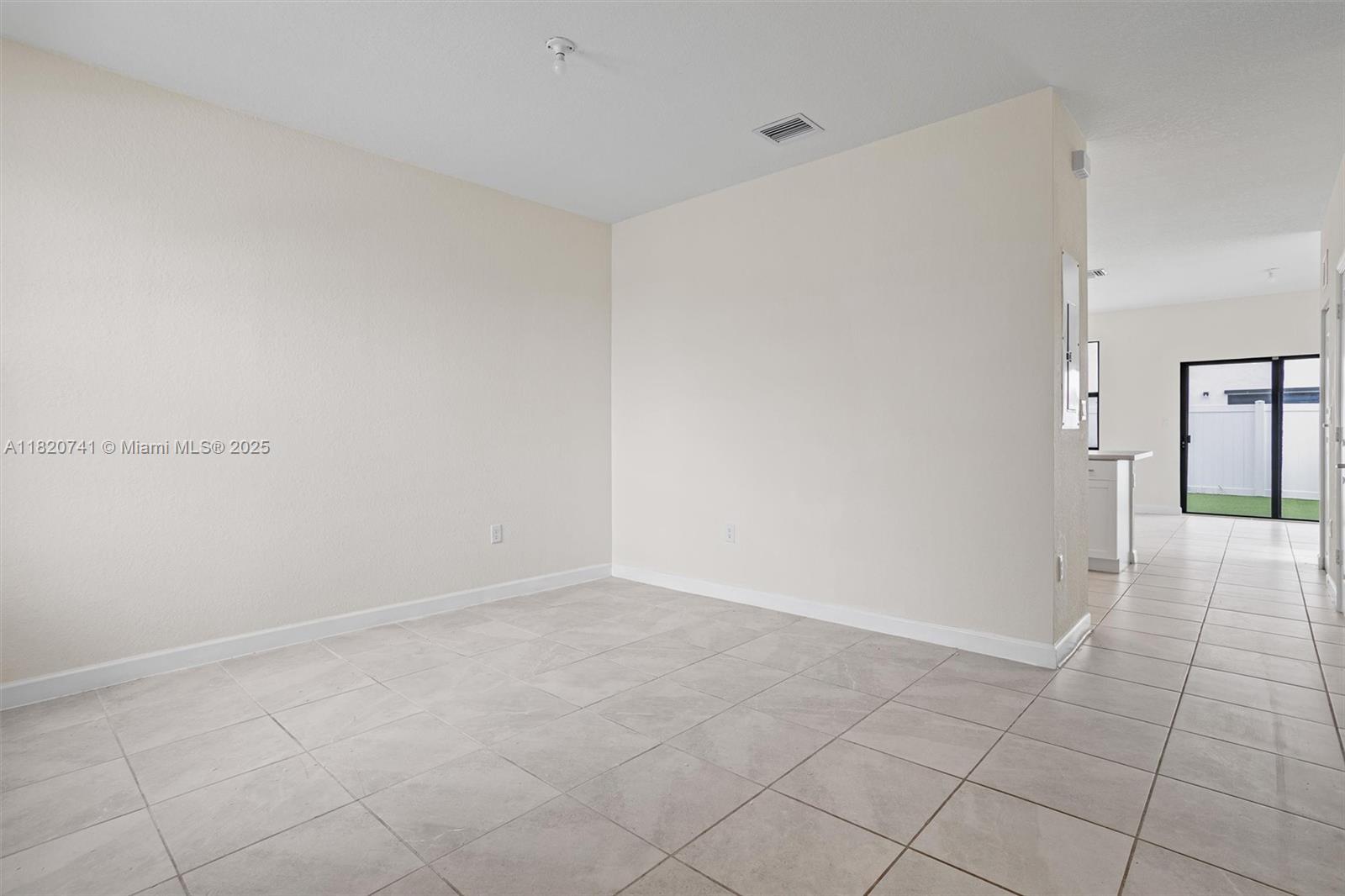 AQUABELLA NORTH - Residential