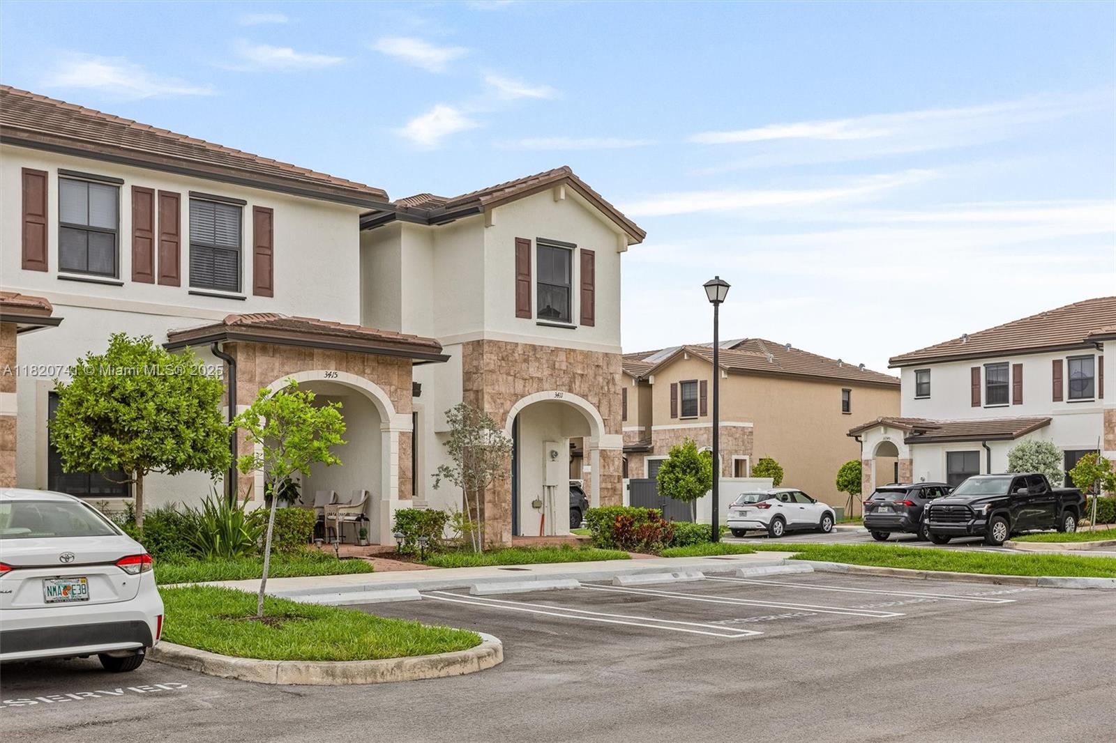AQUABELLA NORTH - Residential