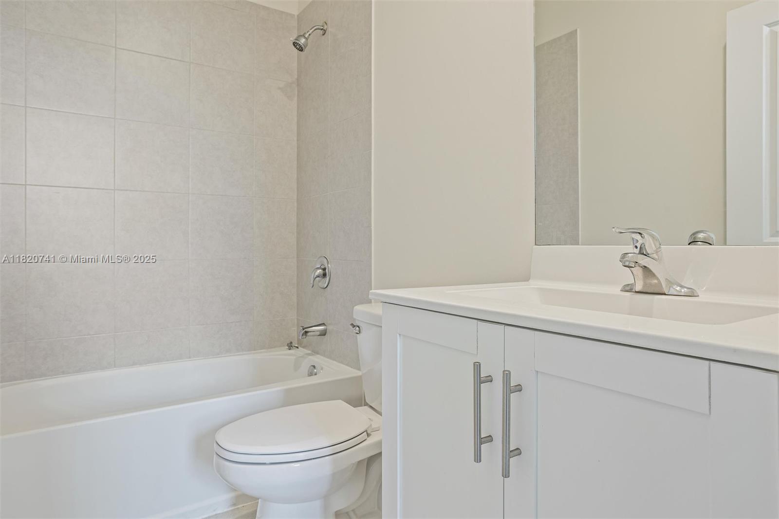 AQUABELLA NORTH - Residential