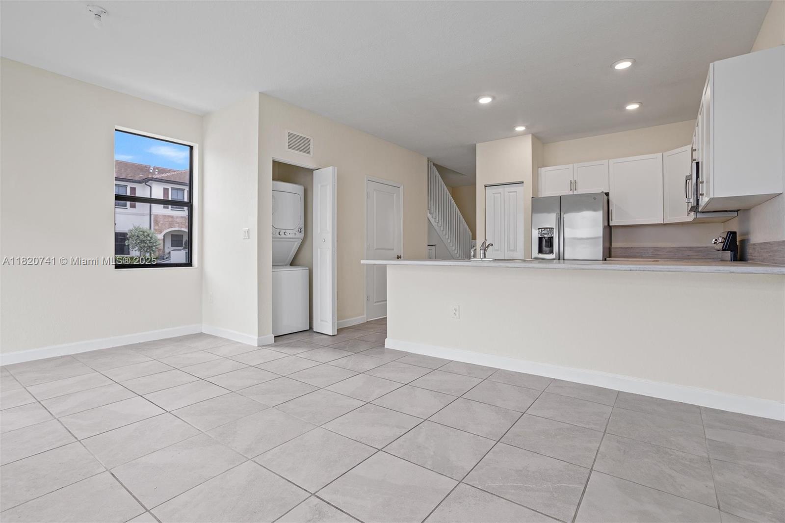 AQUABELLA NORTH - Residential