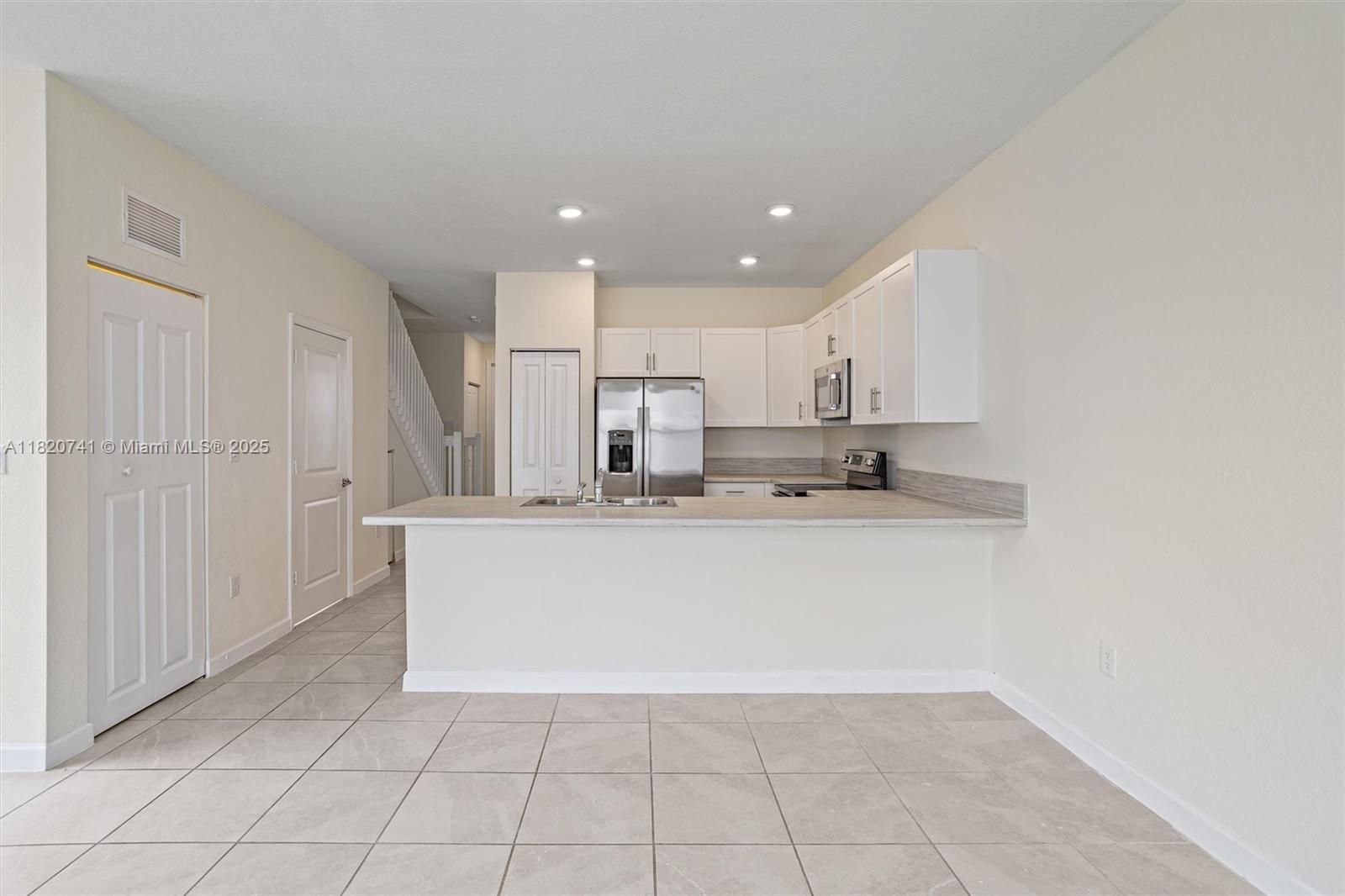 AQUABELLA NORTH - Residential
