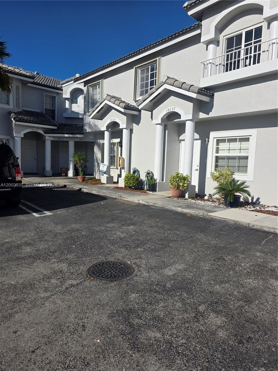 BONITA VILLAS CONDO - Residential Lease