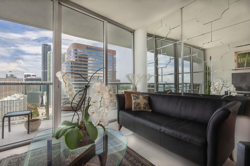 495 Brickell Ave 2911