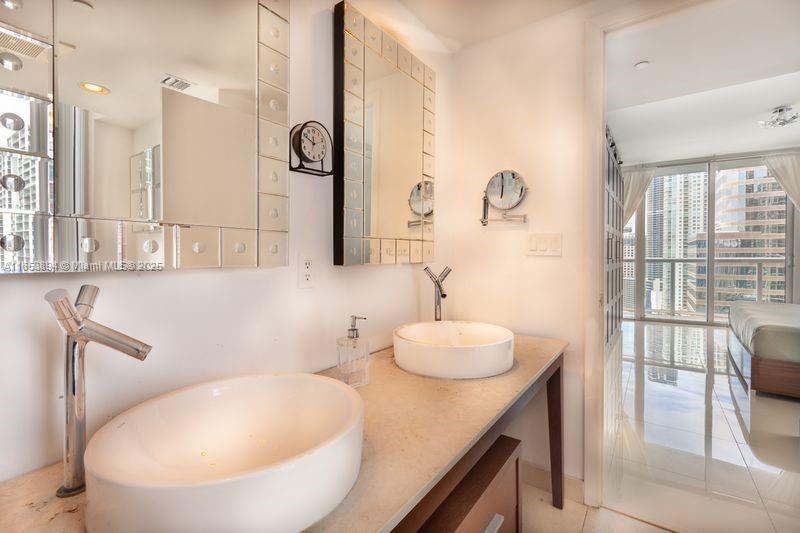 ICON BRICKELL NO TWO - Residential Lease