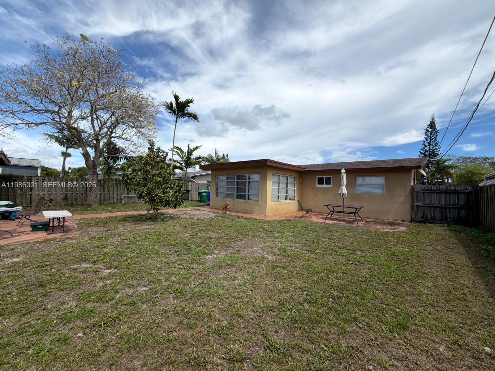 FLORAL HEIGHTS 1ST ADD - Residential