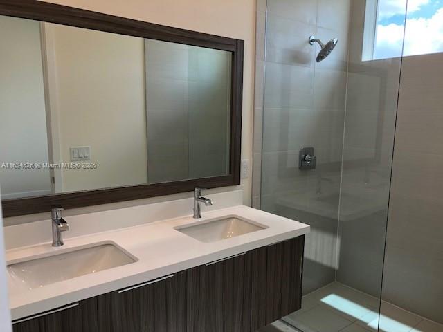 LANDMARK AT DORAL CENTRAL - Residential