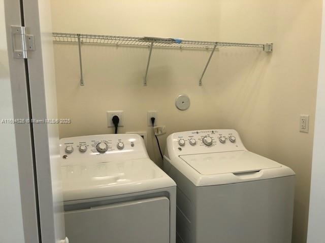 LANDMARK AT DORAL CENTRAL - Residential