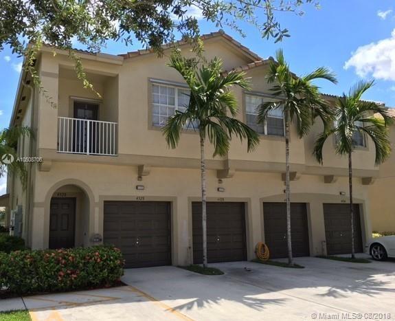 BANYAN BAY CONDO - Residential Lease