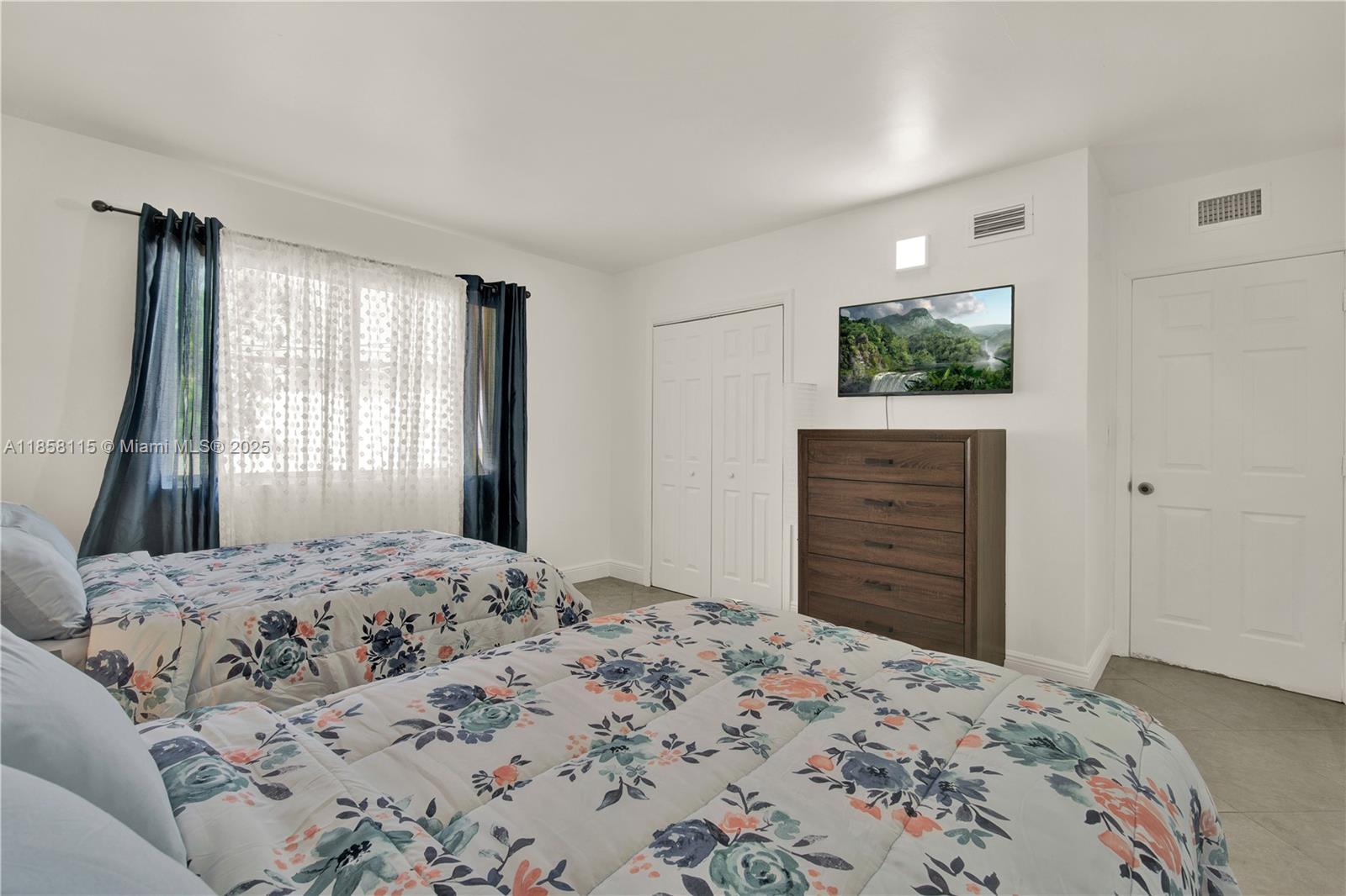 GOLDEN SHORES OCEAN BLVD - Residential Lease