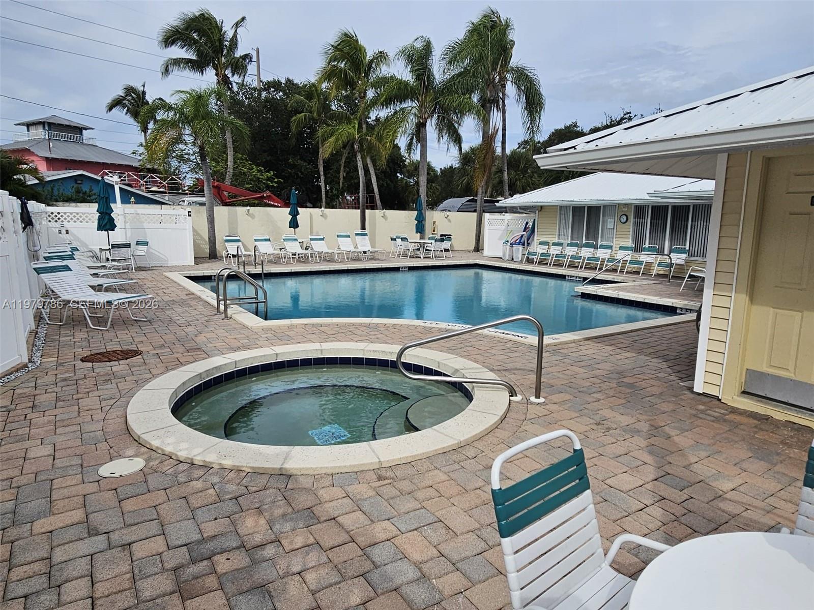 THE FOUNTAINS OF ST LUCIE - Residential Lease